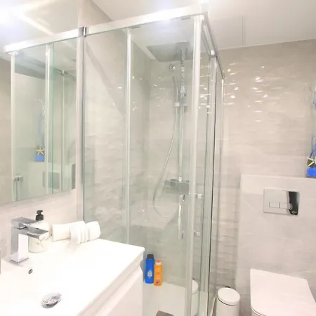 1080 Beachfront Penthouse 3 Floors Jacuzzi 2 Pools Wifi Roof Terrace