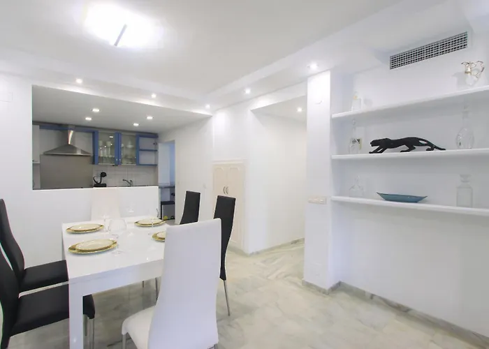 1080 Beachfront Penthouse 3 Floors Jacuzzi 2 Pools Wifi Roof Terrace Appartement Marbellac