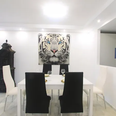 1080 Beachfront Penthouse 3 Floors Jacuzzi 2 Pools Wifi Roof Terrace Apartment *