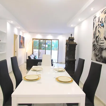 Apartment 1080 Beachfront Penthouse 3 Floors Jacuzzi 2 Pools Wifi Roof Terrace *