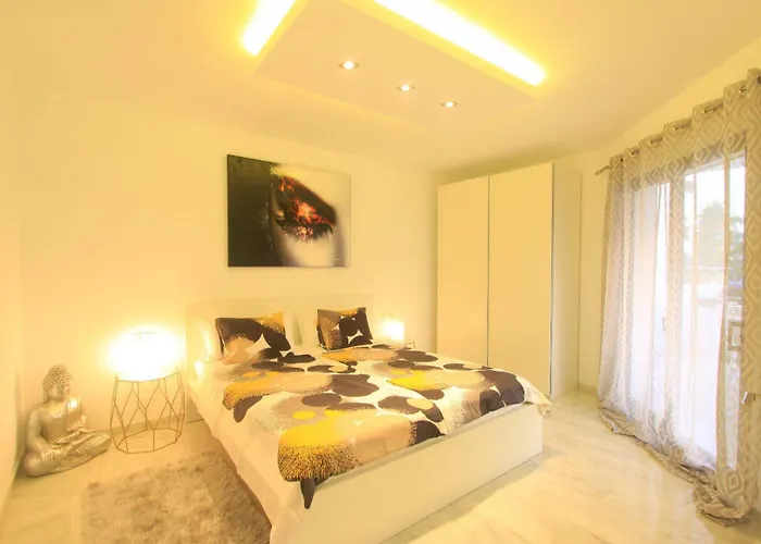 1080 Beachfront Penthouse 3 Floors Jacuzzi 2 Pools Wifi Roof Terrace Appartamento