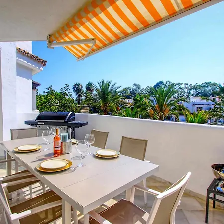 1080 Beachfront Penthouse 3 Floors Jacuzzi 2 Pools Wifi Roof Terrace 아파트