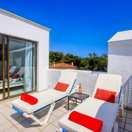 1080 Beachfront Penthouse 3 Floors Jacuzzi 2 Pools Wifi Roof Terrace *