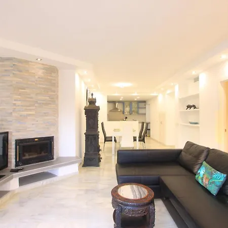 דירה 1080 Beachfront Penthouse 3 Floors Jacuzzi 2 Pools Wifi Roof Terrace