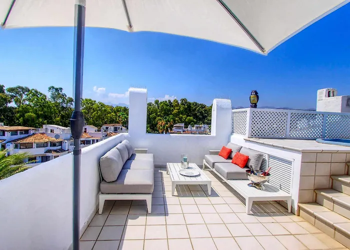 1080 Beachfront Penthouse 3 Floors Jacuzzi 2 Pools Wifi Roof Terrace شقة *