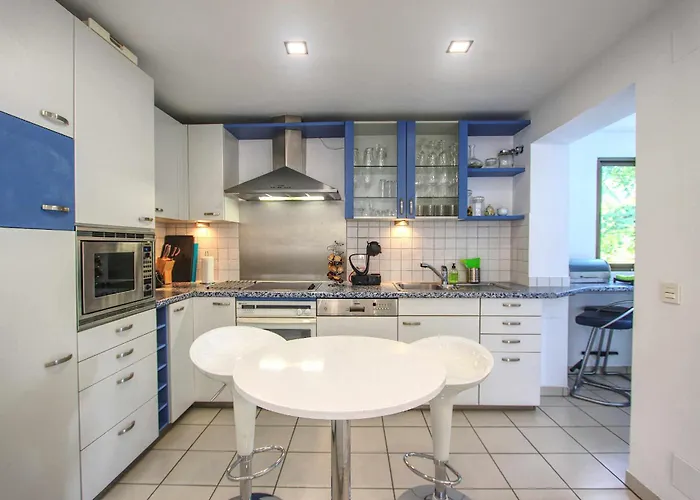 شقة 1080 Beachfront Penthouse 3 Floors Jacuzzi 2 Pools Wifi Roof Terrace ماربيا