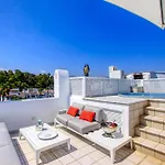 شقة 1080 Beachfront Penthouse 3 Floors Jacuzzi 2 Pools Wifi Roof Terrace