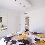 1080 Beachfront Penthouse 3 Floors Jacuzzi 2 Pools Wifi Roof Terrace Appartamento Marbella
