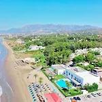 1080 Beachfront Penthouse 3 Floors Jacuzzi 2 Pools Wifi Roof Terrace Appartamento *