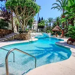1080 Beachfront Penthouse 3 Floors Jacuzzi 2 Pools Wifi Roof Terrace Appartamento *