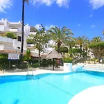 1080 Beachfront Penthouse 3 Floors Jacuzzi 2 Pools Wifi Roof Terrace Appartamento