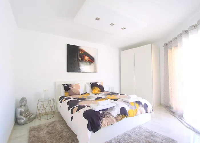 1080 Beachfront Penthouse 3 Floors Jacuzzi 2 Pools Wifi Roof Terrace Διαμέρισμα *