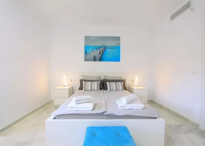 1080 Beachfront Penthouse 3 Floors Jacuzzi 2 Pools Wifi Roof Terrace Διαμέρισμα *